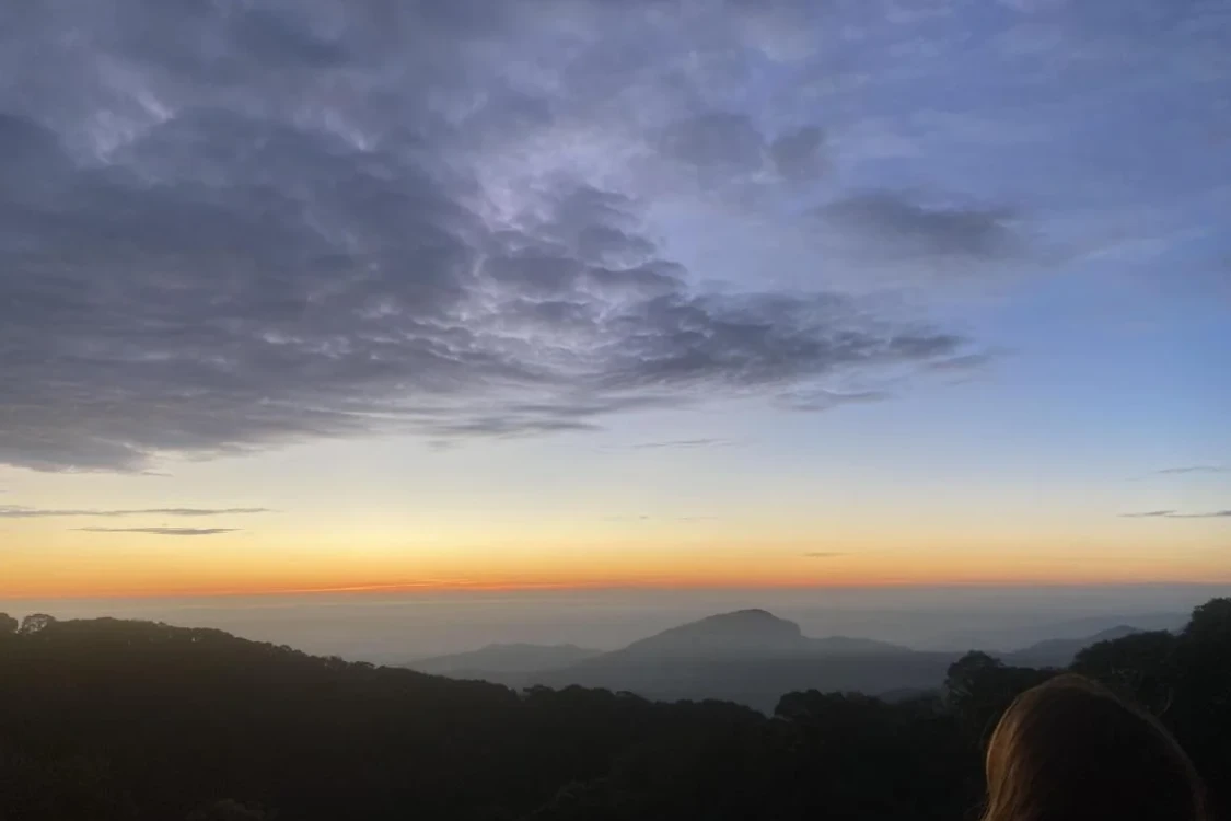 14 ที่เที่ยวเดือนกันยายน! หน้าฝนทั่วไทย พร้อมบริการเช่ารถตู้พร้อมคนขับจากแวนไทย คาราโอเกะ ทัวร์