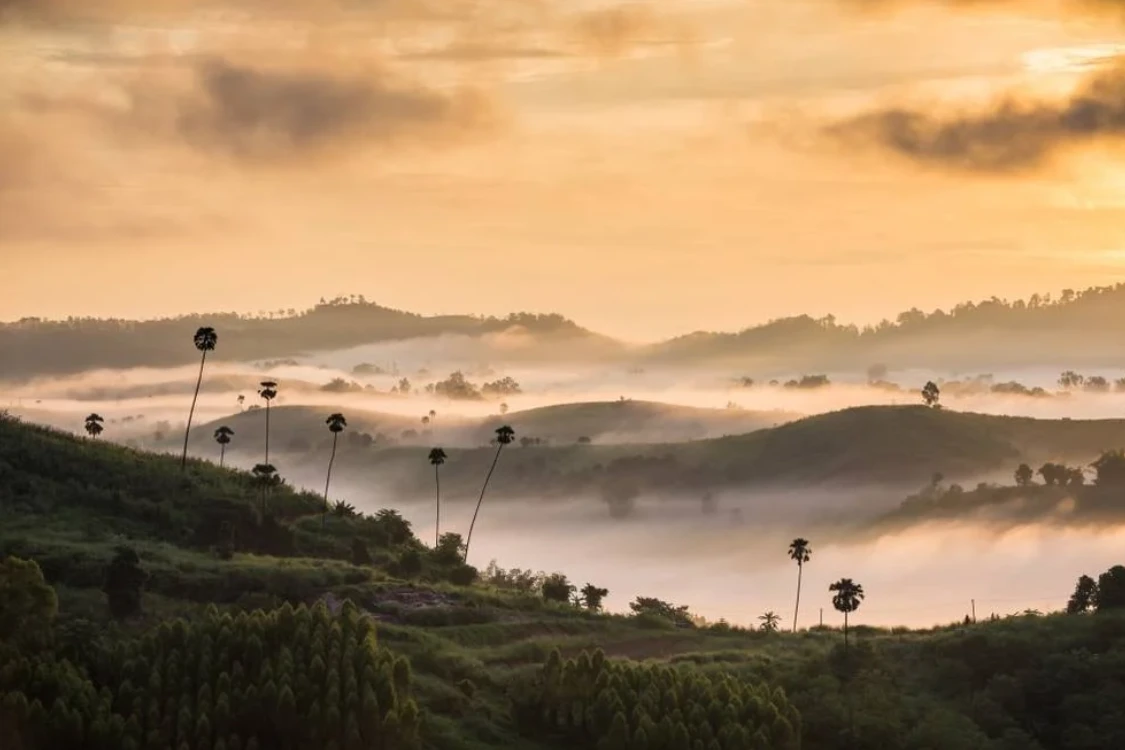 14 ที่เที่ยวเดือนกันยายน! หน้าฝนทั่วไทย พร้อมบริการเช่ารถตู้พร้อมคนขับจากแวนไทย คาราโอเกะ ทัวร์