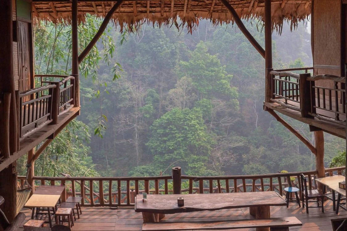 14 ที่เที่ยวเดือนกันยายน! หน้าฝนทั่วไทย พร้อมบริการเช่ารถตู้พร้อมคนขับจากแวนไทย คาราโอเกะ ทัวร์