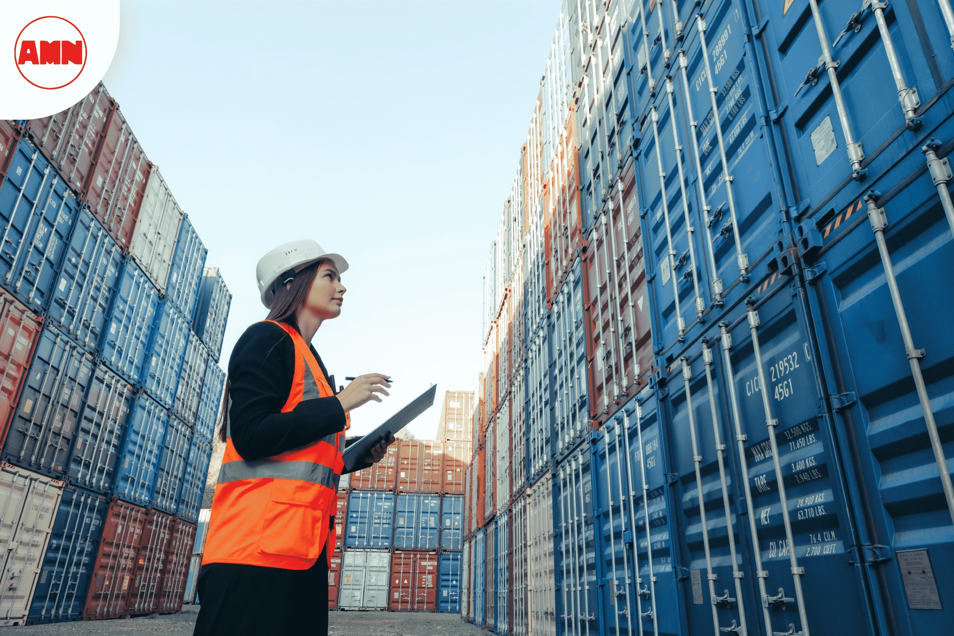 full-service-logistics-vs-managing-shipment