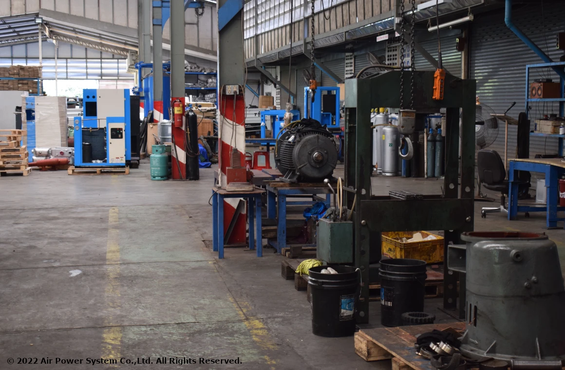 คอมเพรสเซอร์