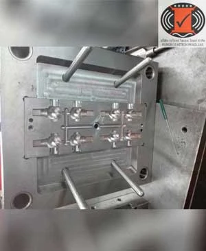 บริษัท รุ่งโรจน์ ไฮเทค โมลด์ จำกัด