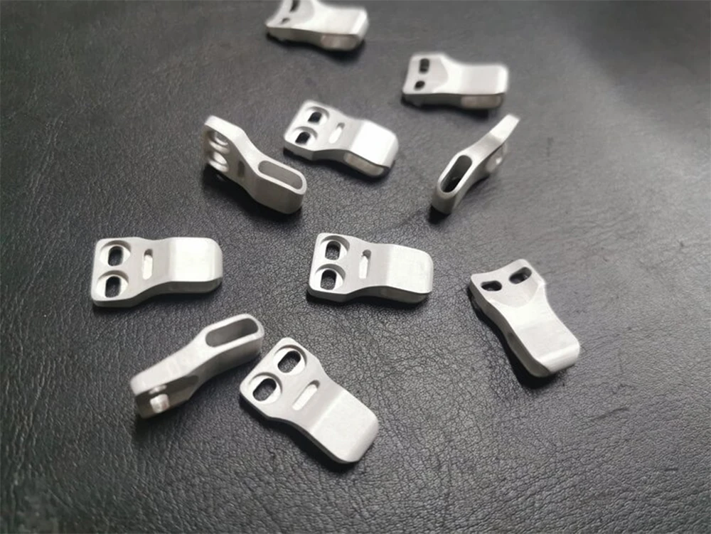 บริษัท แมสซีฟ โมลด์ จำกัด