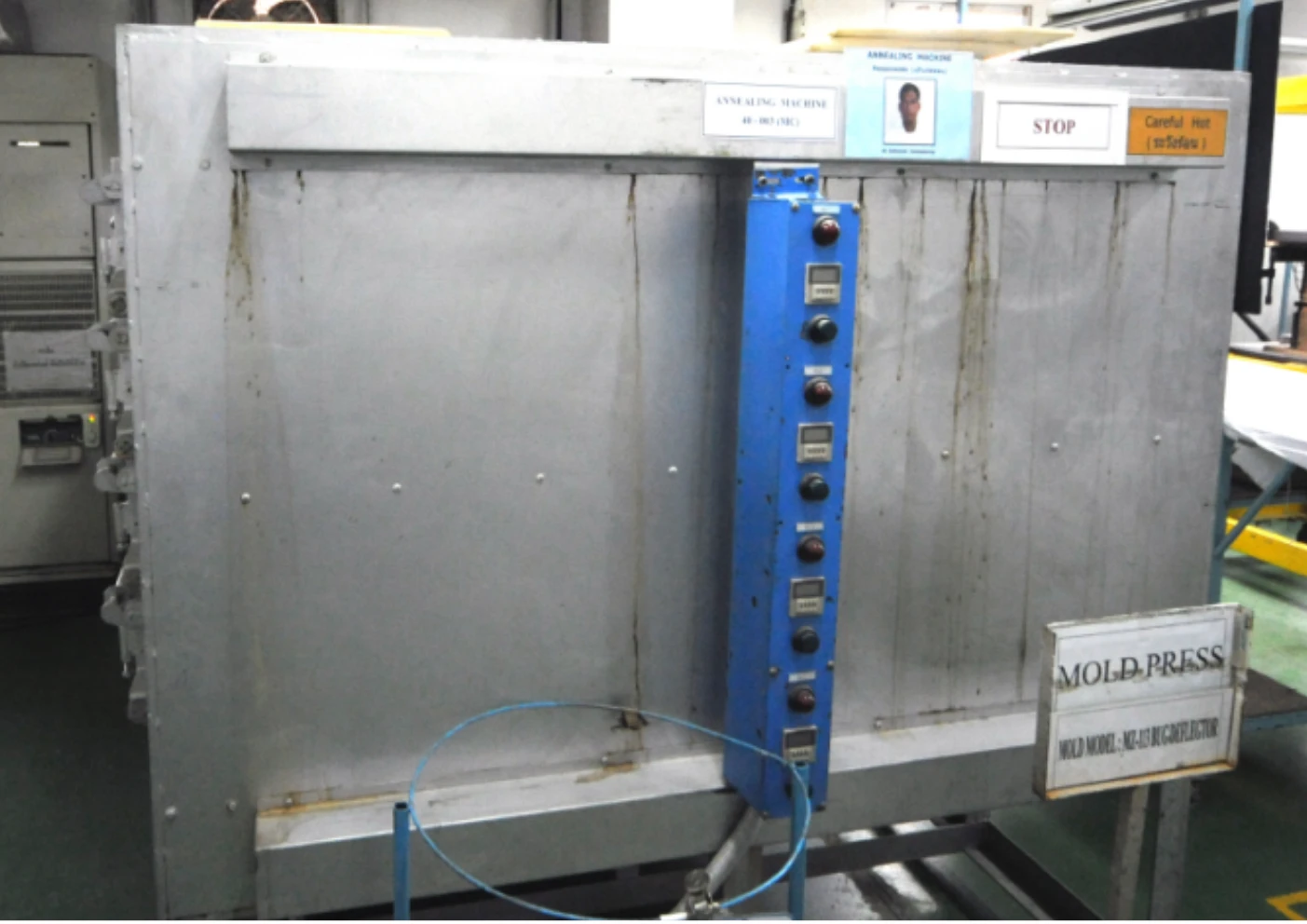 โรงงานส่วนประกอบรถยนต์