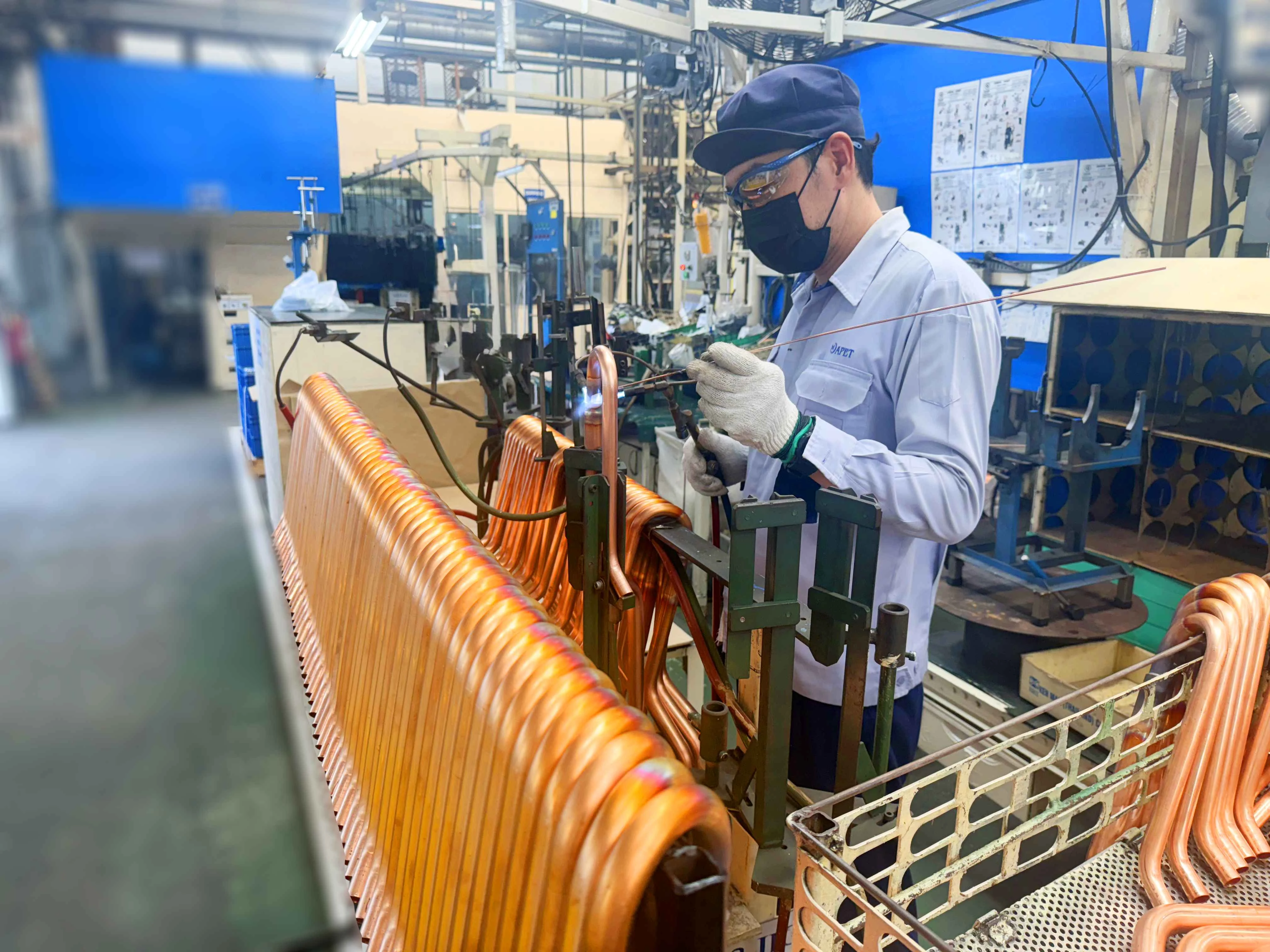 INSIDE FACTORY & LINE_ACCU 2